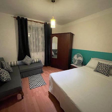 Pereyber 2 Room Appartment Pereybere Beach Esterno foto