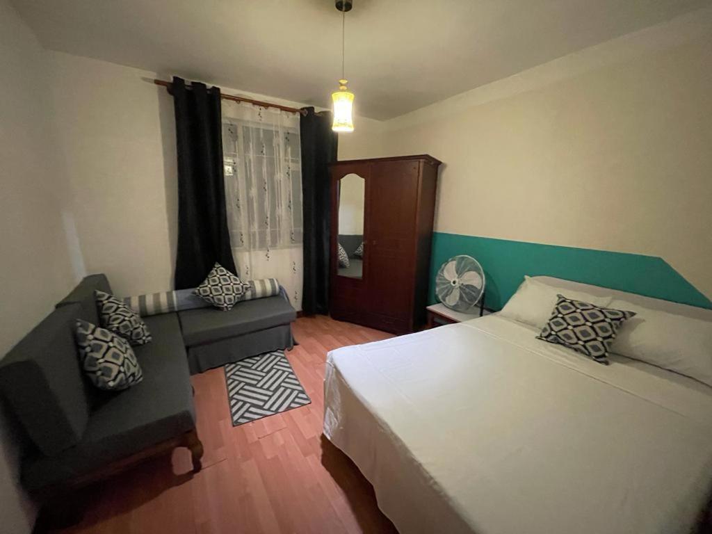 Pereyber 2 Room Appartment Pereybere Beach Esterno foto