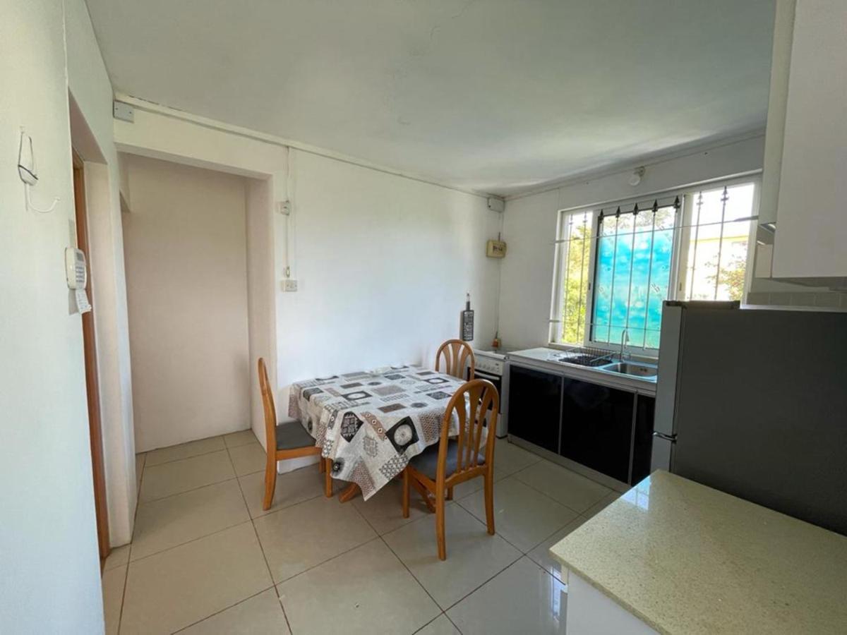 Pereyber 2 Room Appartment Pereybere Beach Esterno foto