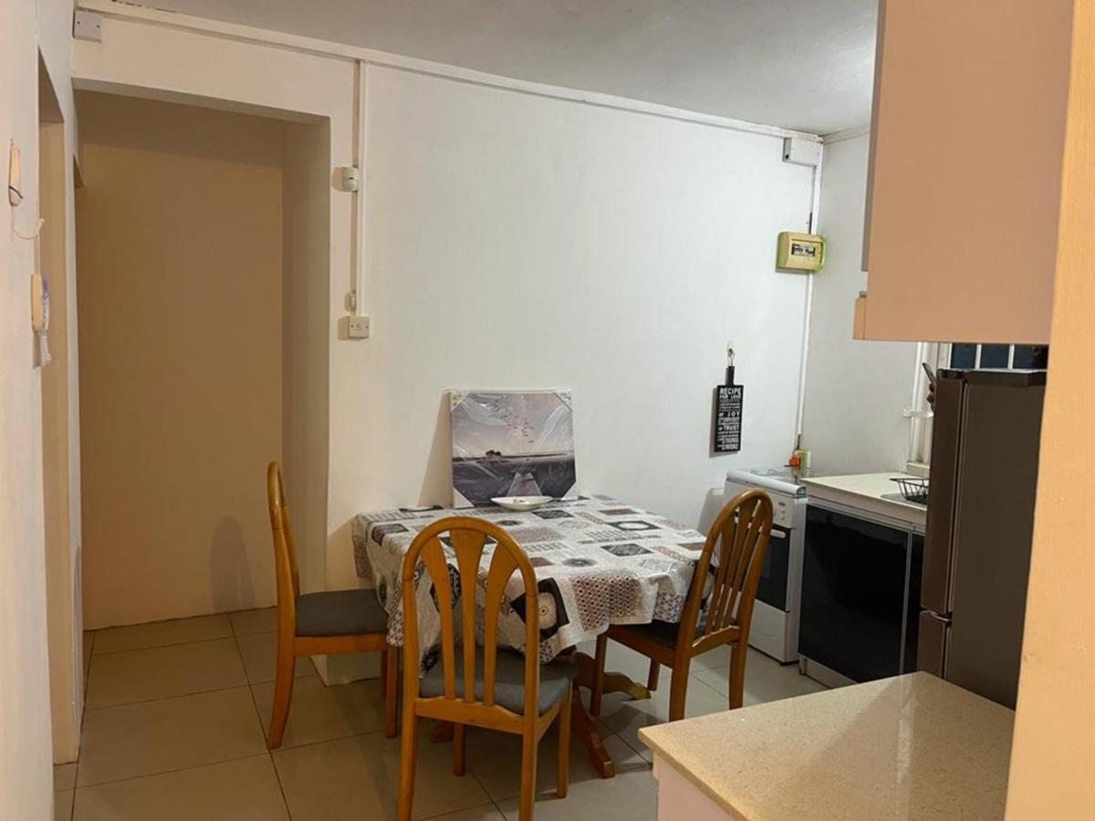 Pereyber 2 Room Appartment Pereybere Beach Esterno foto